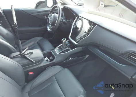 2021 Subaru Outback Premium z USA, uszkodzony, nr VIN 4S4BTAFC9M3186774